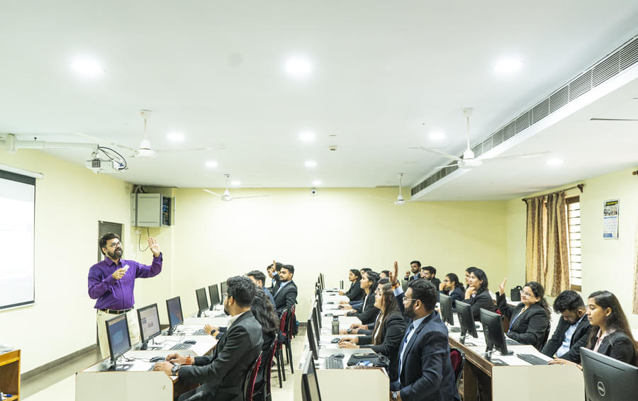 SXUK Computer Lab photo 4